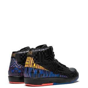 Jordan
Air Jordan 2 Retro Black History Month
